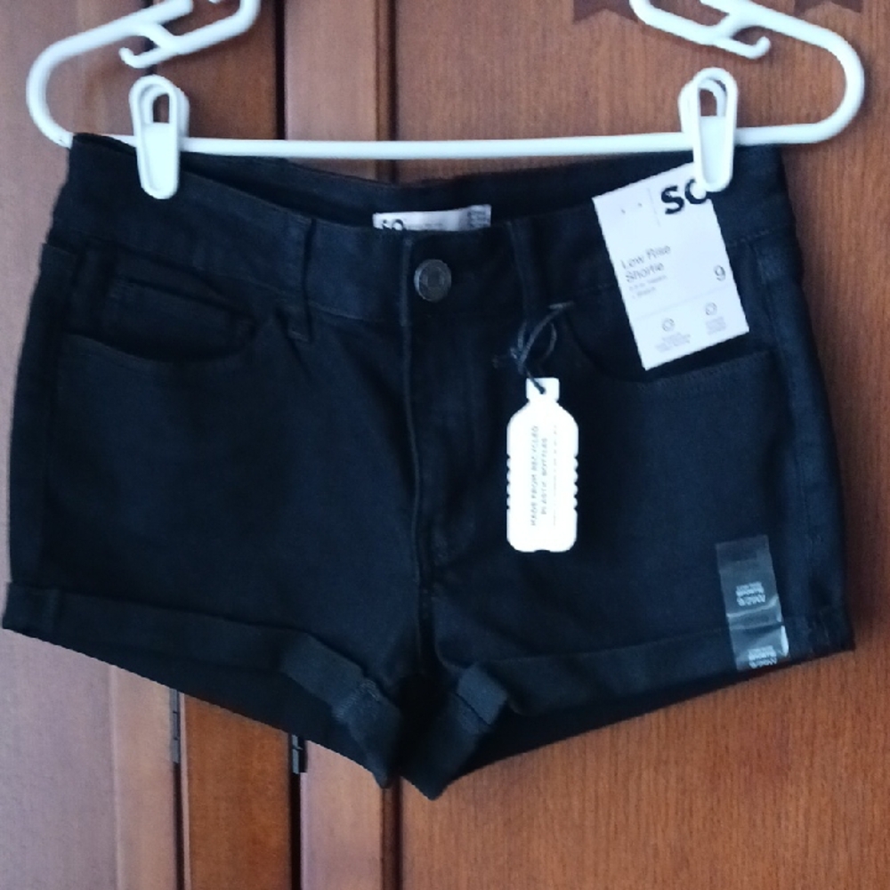 NWT- SO Black Low-Rise Women's Denim Shorts
